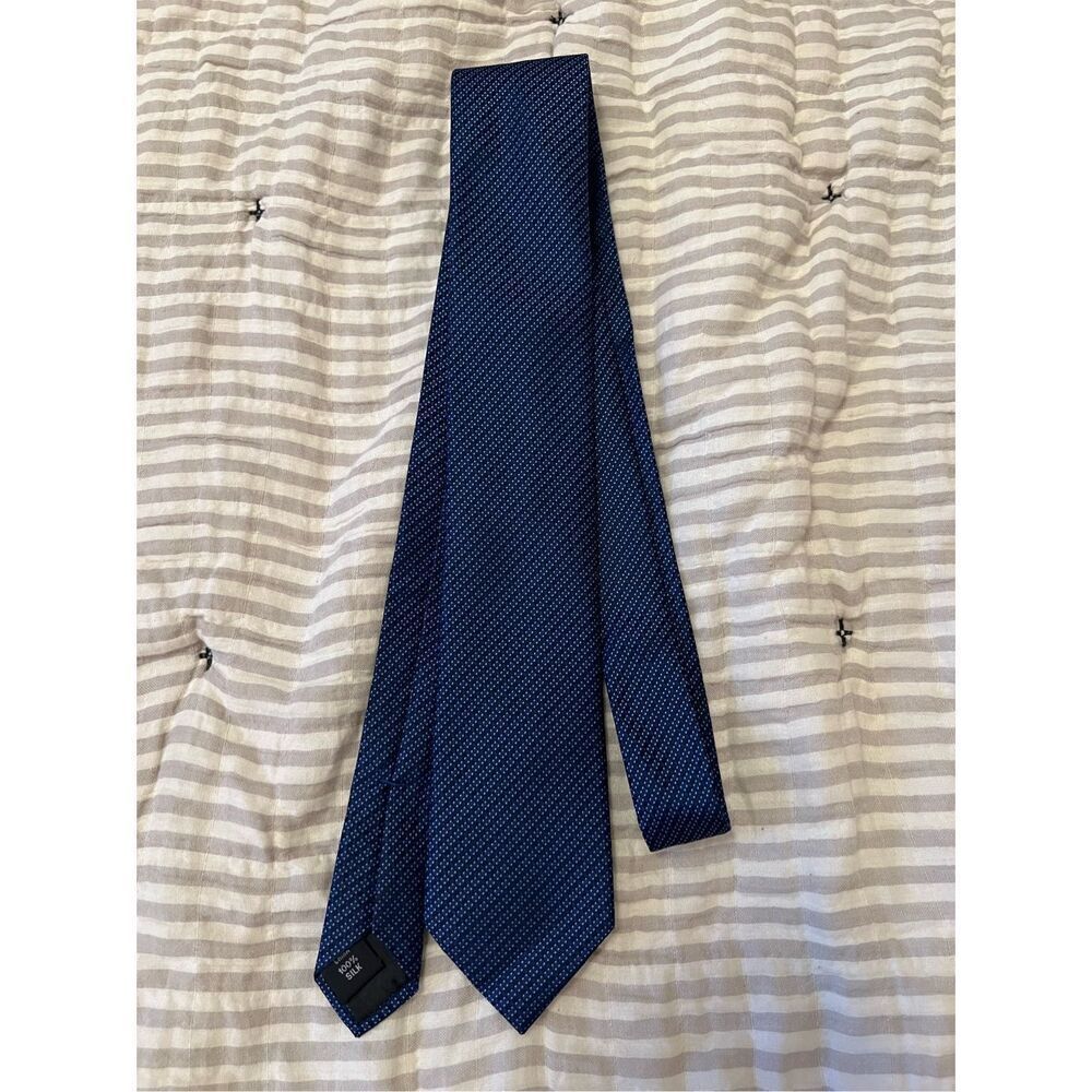 KENNETH COLE SILK TIE - Picture 2 of 7